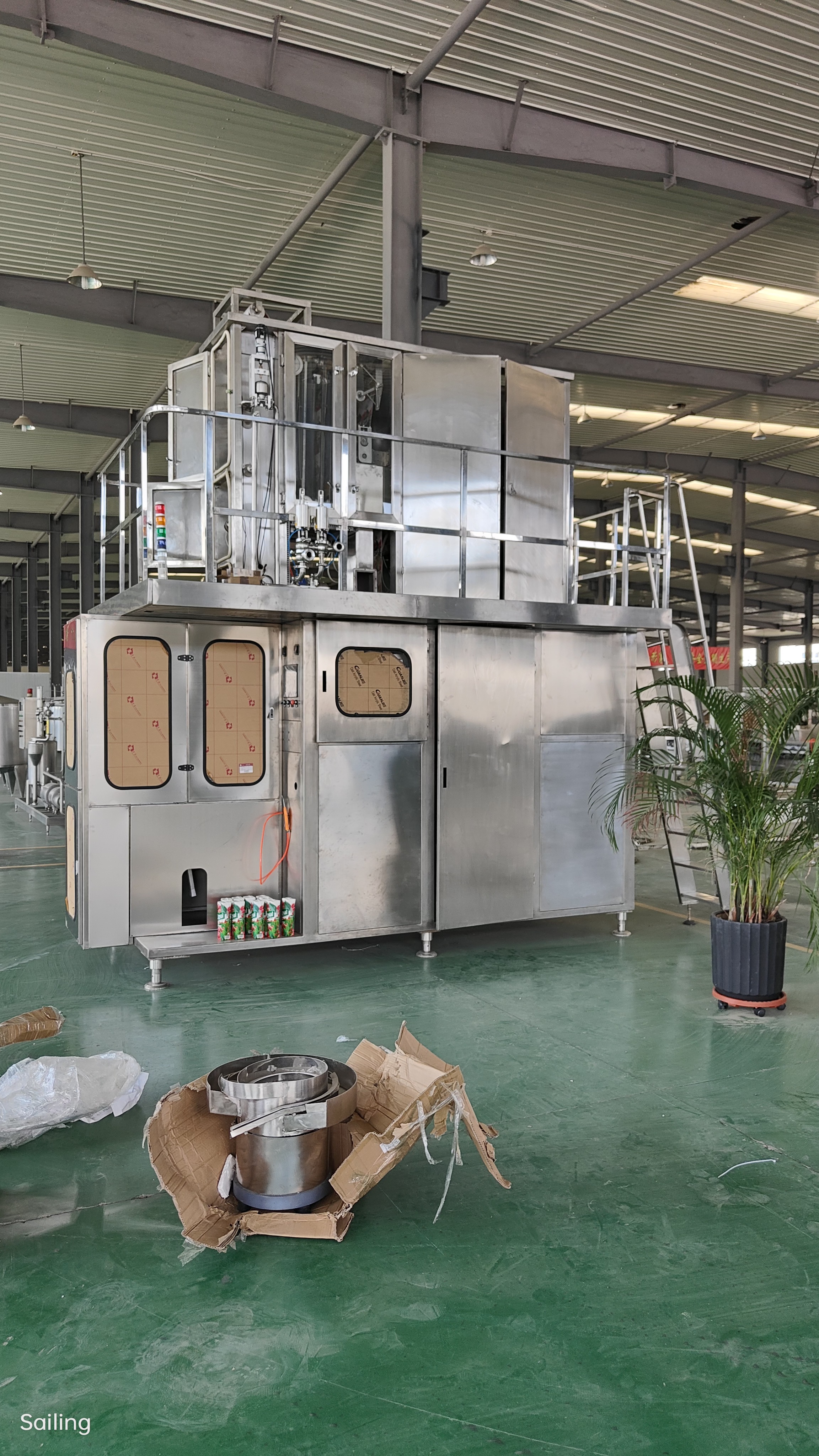 FactoryAutomaticcartonfillingmachineforjuice2.jpg